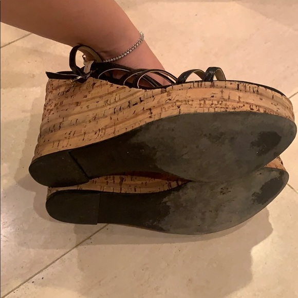 Chanel wedges , worn but in good condition. - Picture 6 of 6